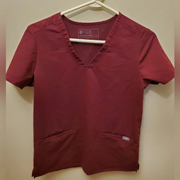 Figs 3 pocket Casma Scrub Top Burgandy XS - Picture 1 of 2